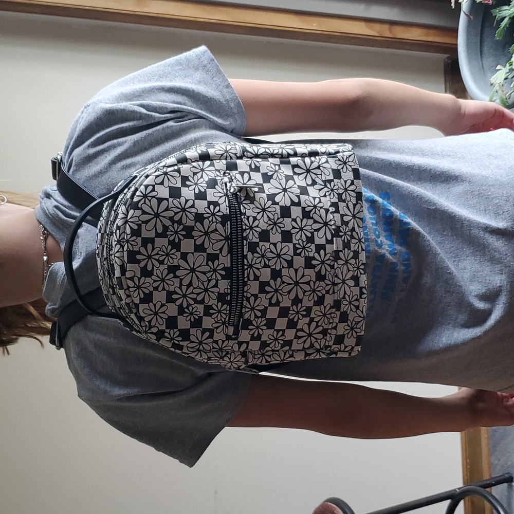 New- Wild Fable Mini Backpack - Picture 2 of 4